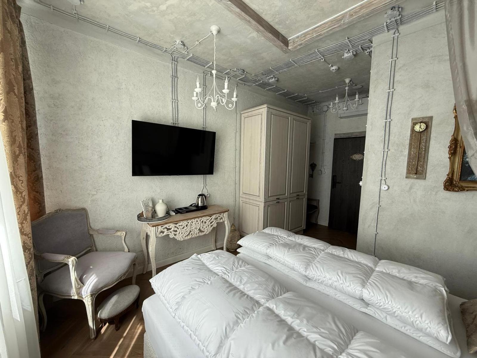 Kavart Apartments Trenčín Buitenkant foto