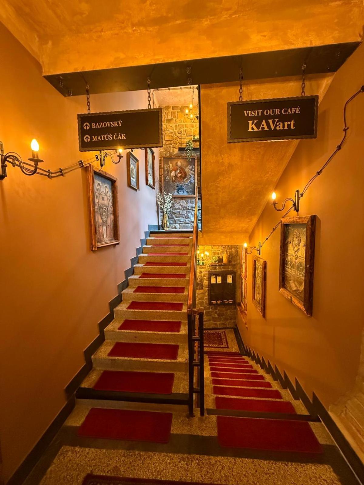 Kavart Apartments Trenčín Buitenkant foto